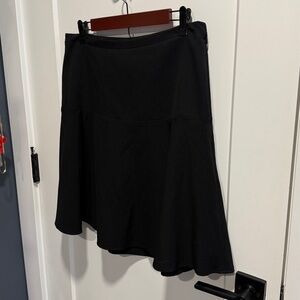 WHBM Skirt Size 10 Black Flounce Hem Side Zip